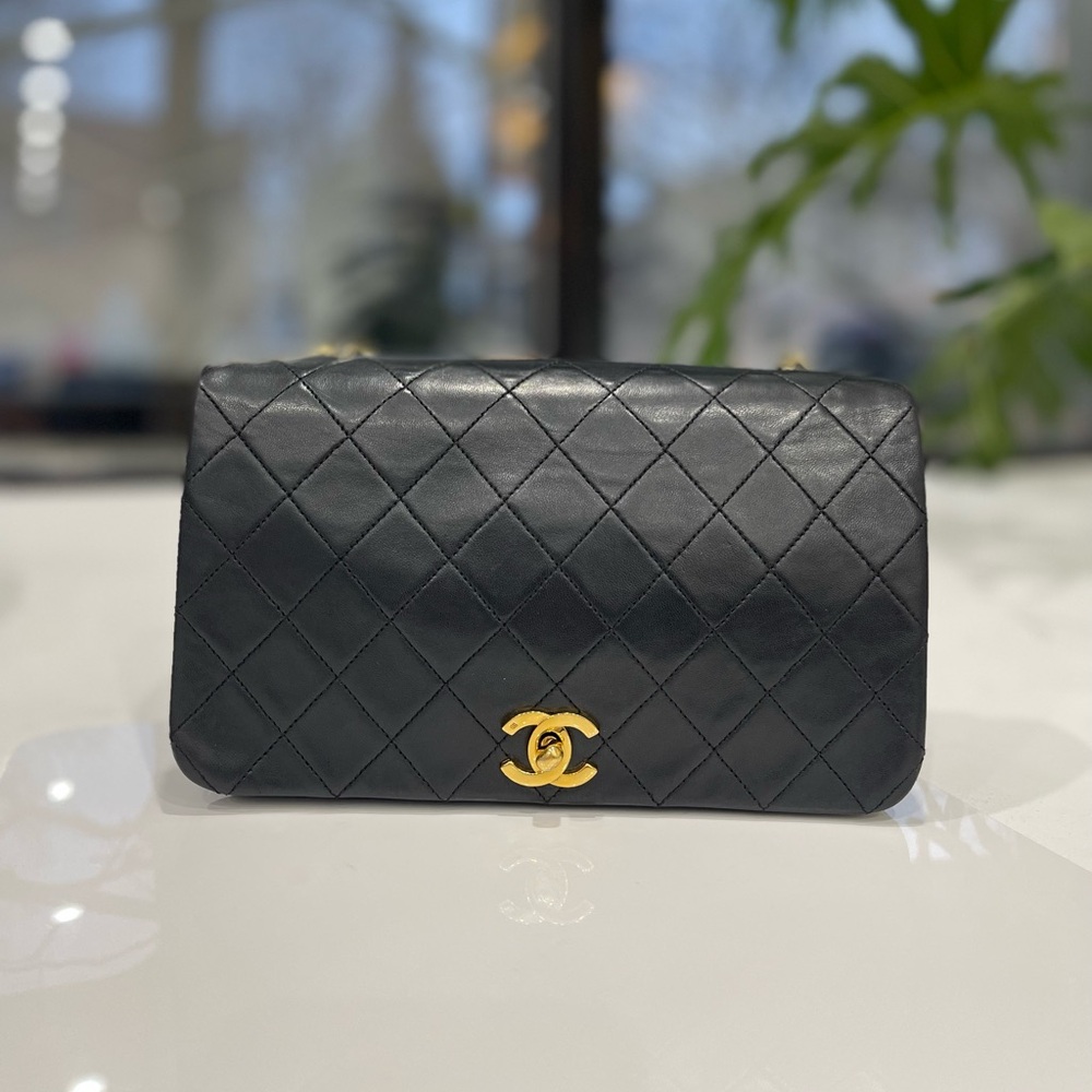 Chanel Vintage Full Flap bag 24k Ghw